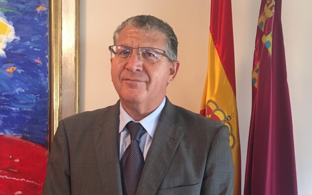 4. Juan Castaño presidente