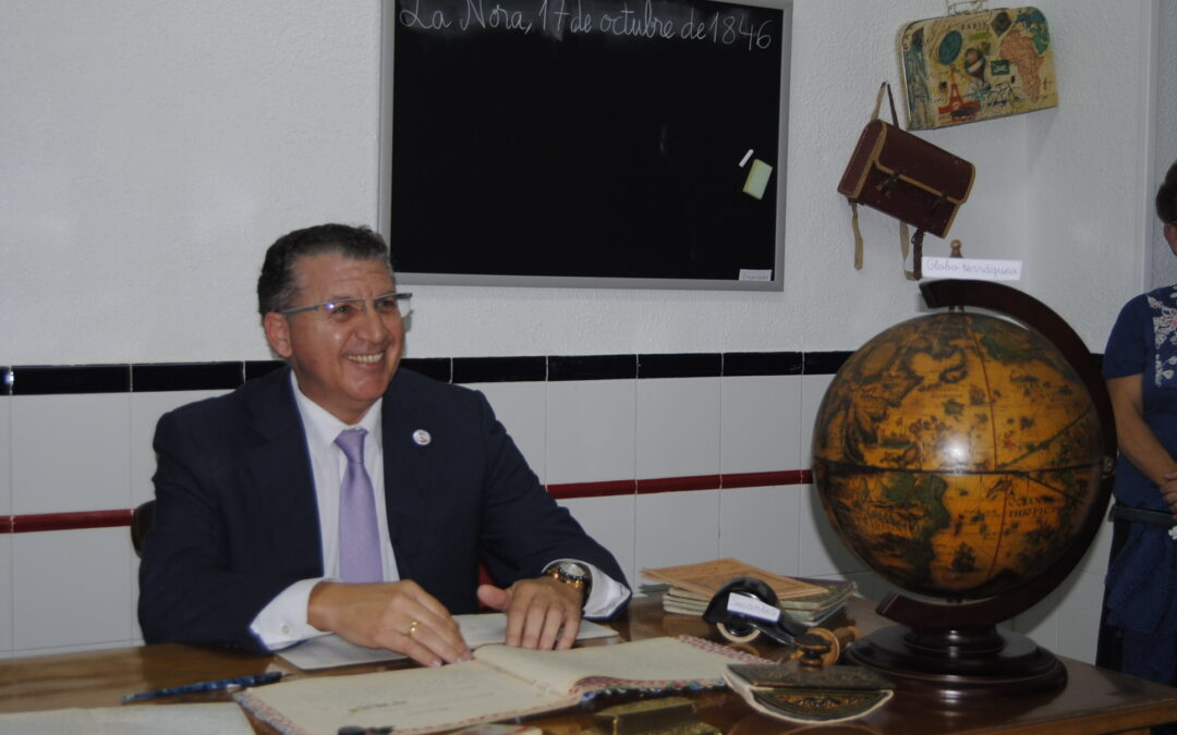 Inauguracion_clase_antigua2